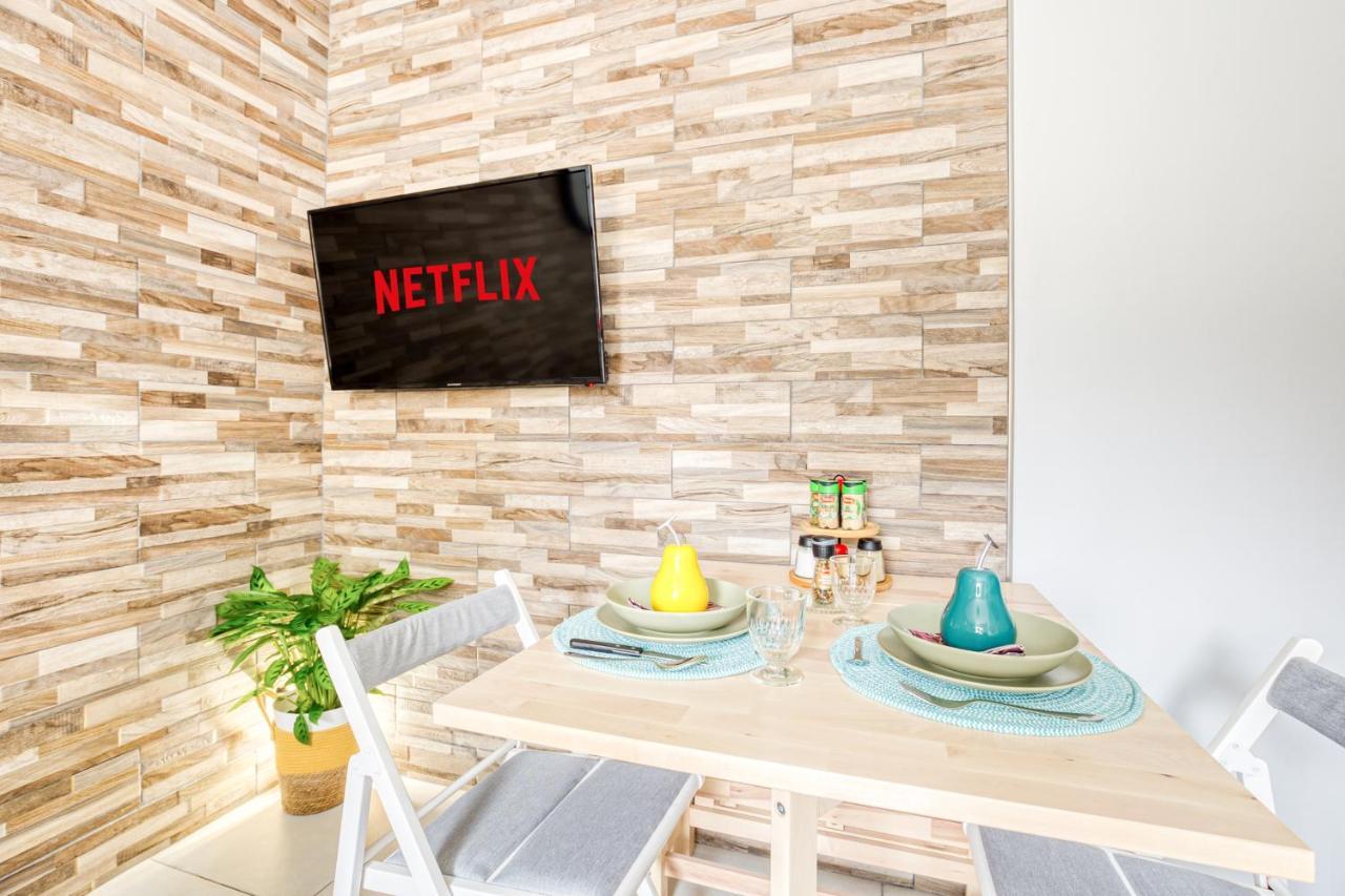 Fleur de lys 5 min Château et Gare Wifi, Netflix Versalhes Exterior foto