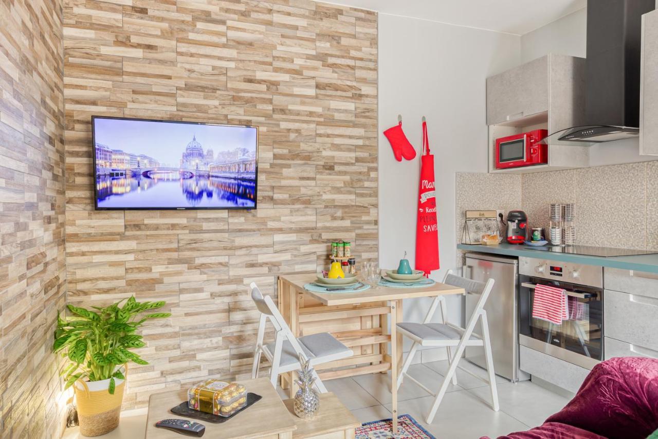 Fleur de lys 5 min Château et Gare Wifi, Netflix Versalhes Exterior foto